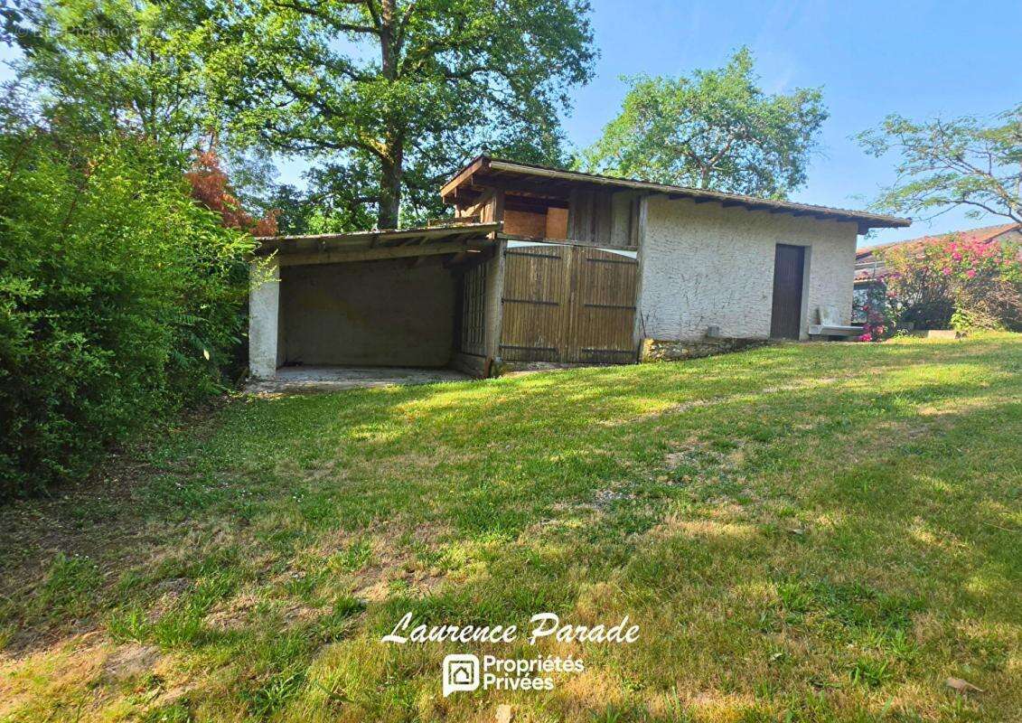 Maison  avec garage et parc, annexes - photo 11