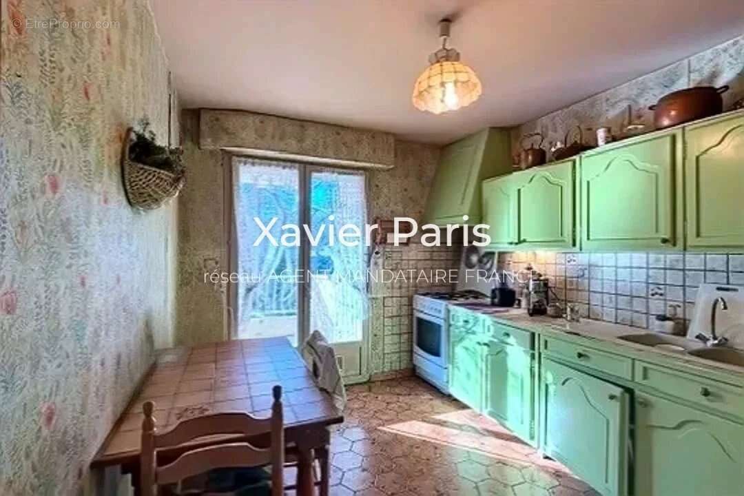 Maison à MEYREUIL