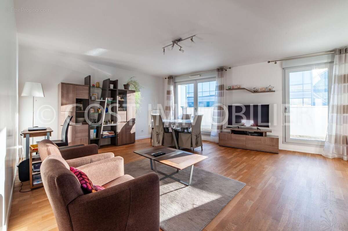 Appartement à GENNEVILLIERS