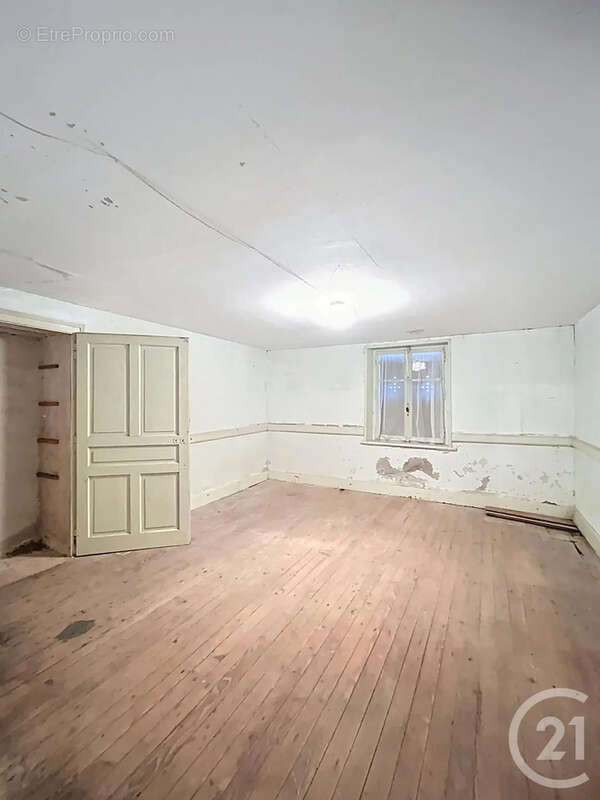 Maison à CHARMOIS-DEVANT-BRUYERES