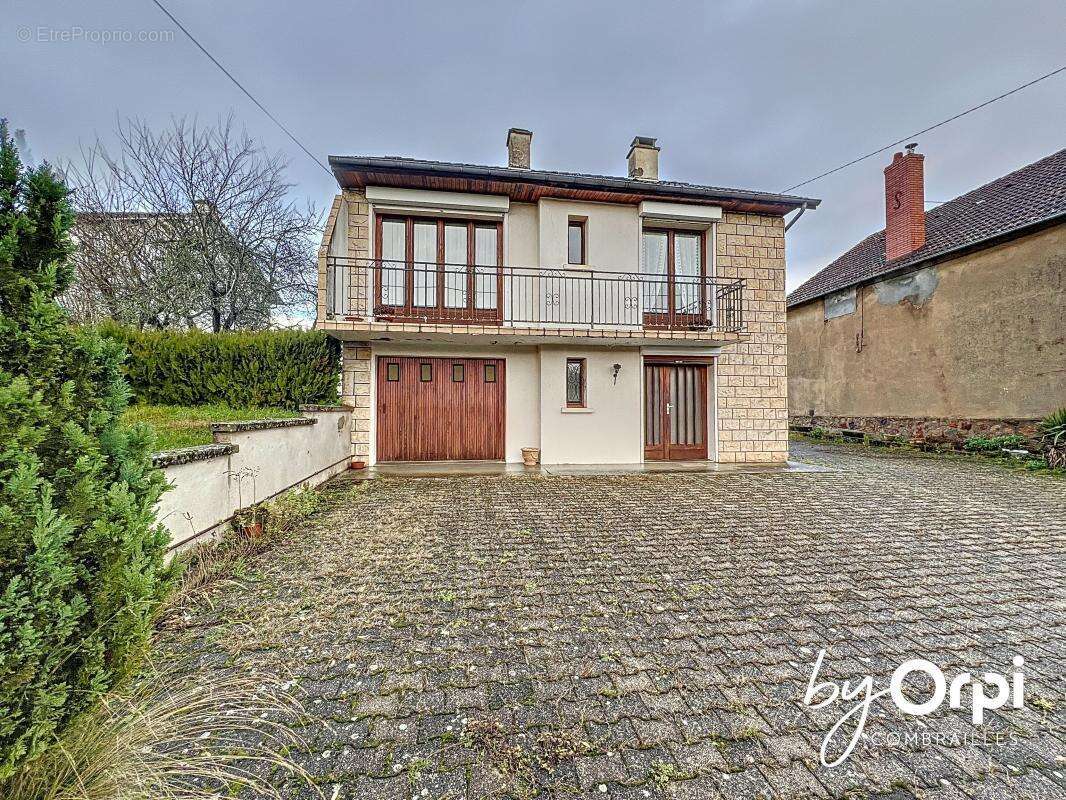 Maison à SAINT-ELOY-LES-MINES