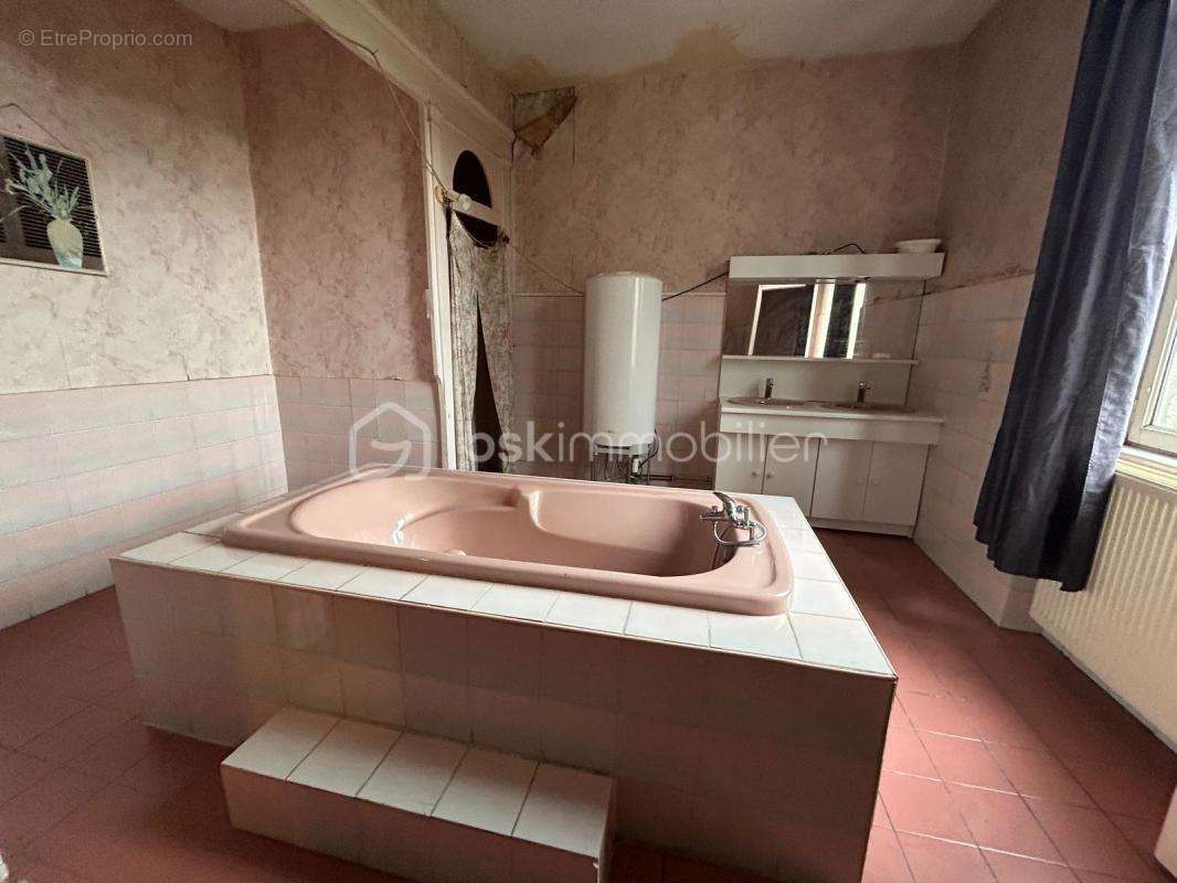 Maison à JAVRON-LES-CHAPELLES