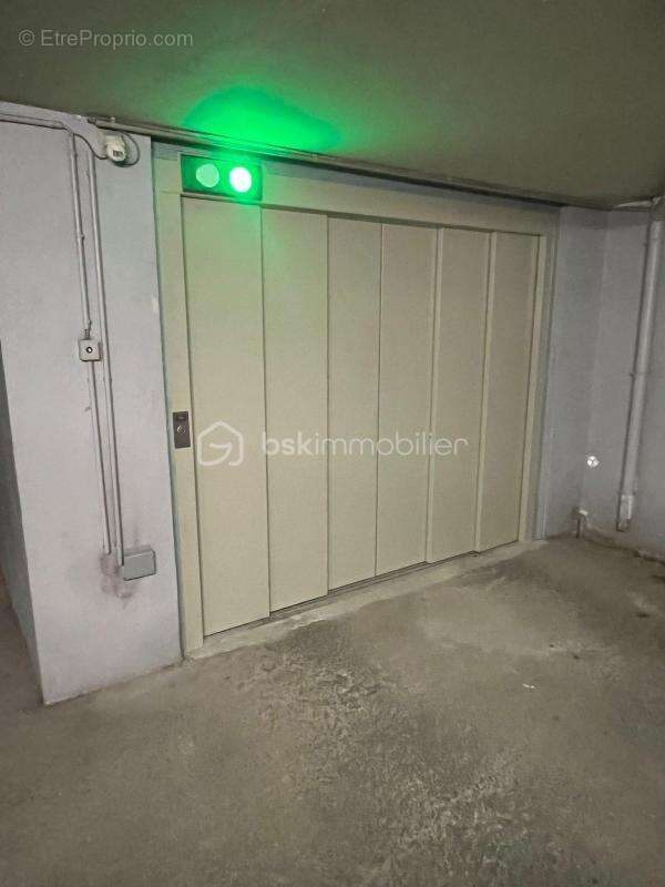 Garage centre ville - photo 2