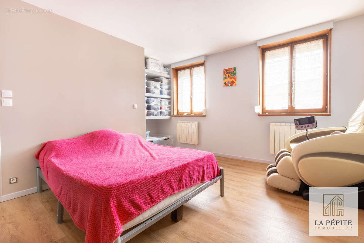 Maison à SAINT-AMAND-LES-EAUX