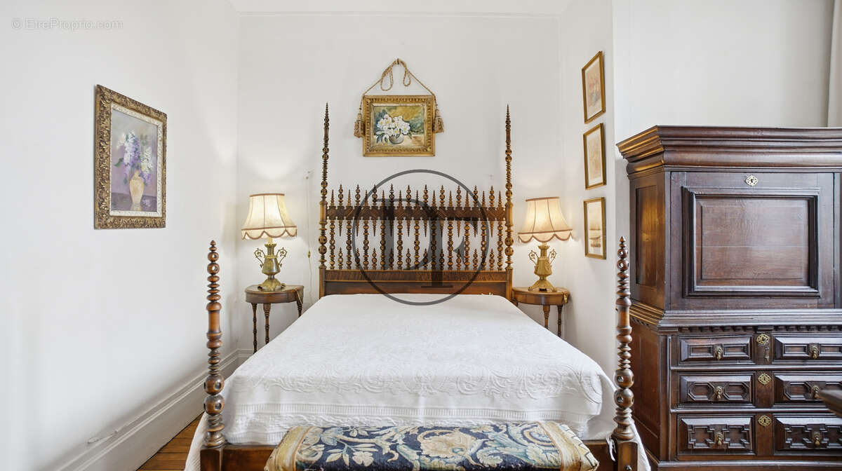 Appartement à FONTAINEBLEAU