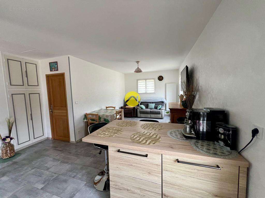 Maison à SAINT-AMAND-EN-PUISAYE