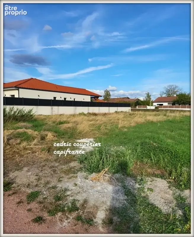 Terrain constructible LEZOUX (63) - photo 2
