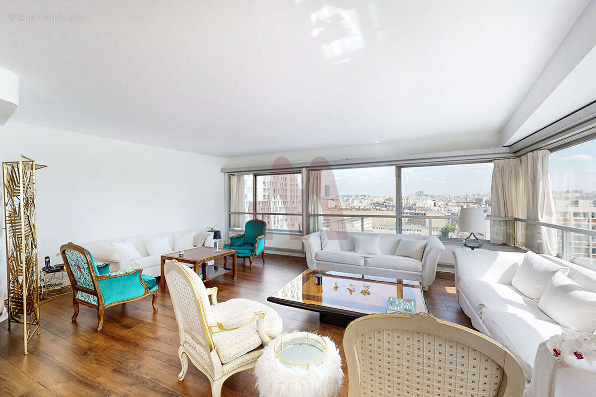 Appartement à PARIS-15E