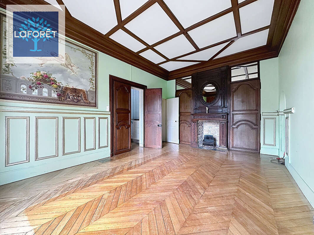 Maison à AUVERS-SUR-OISE