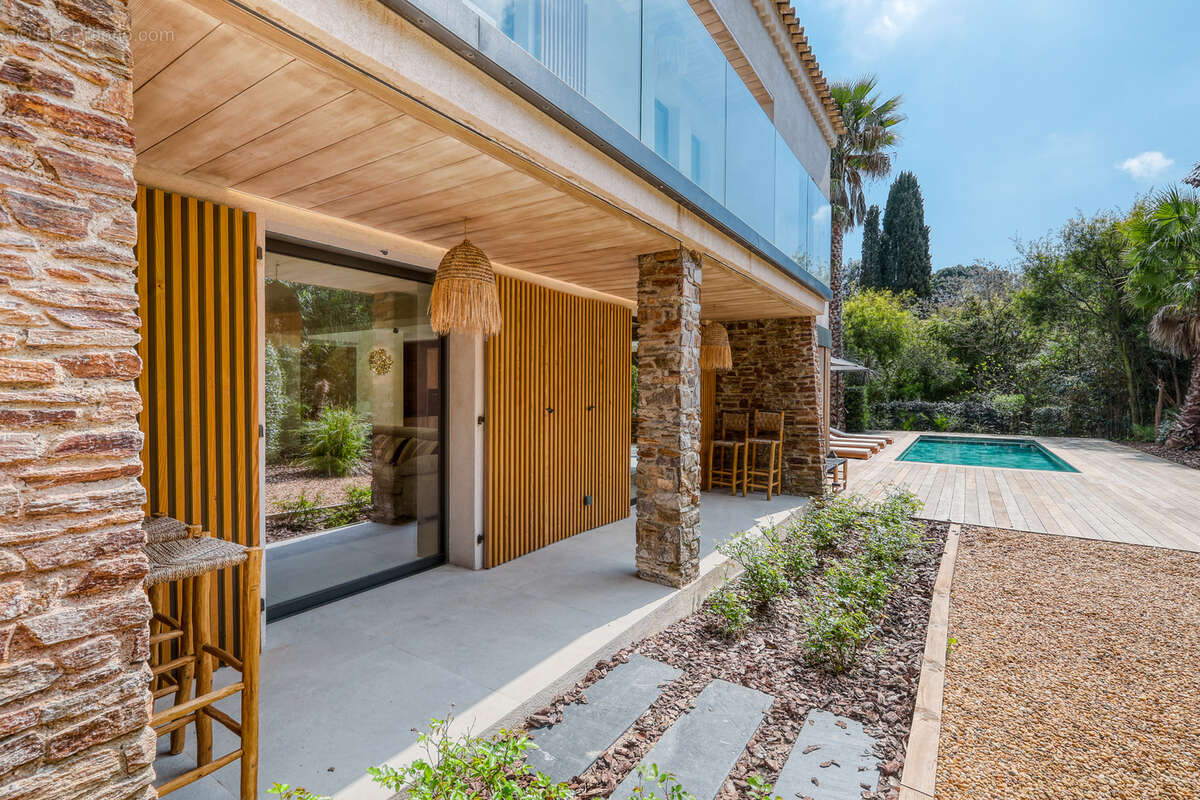 Maison à LA CROIX-VALMER