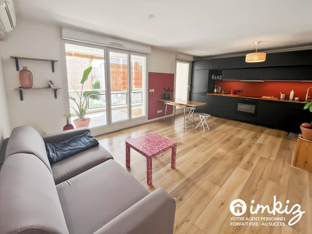 Appartement à MARSEILLE-5E