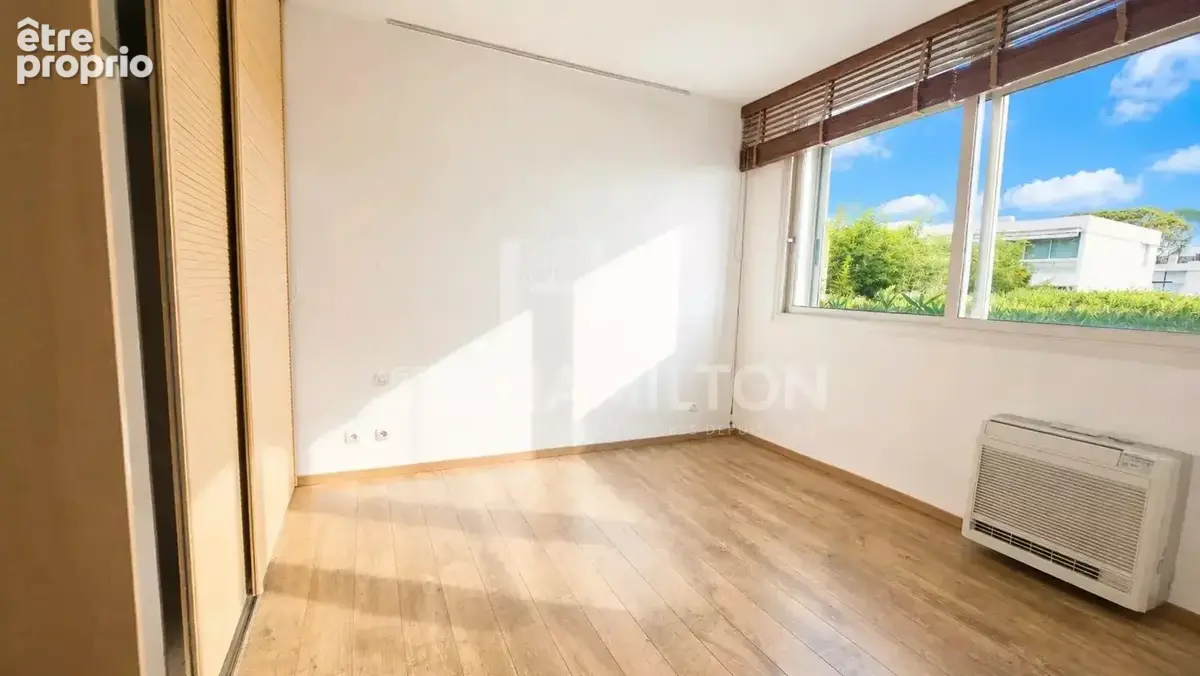 À 15 m de la Plage  Appartement Vue Mer aux Portes de Cannes - photo 4