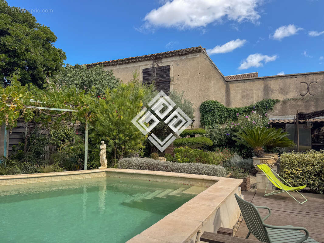 Maison de Maître restaurée avec élégance avec piscine - photo 48