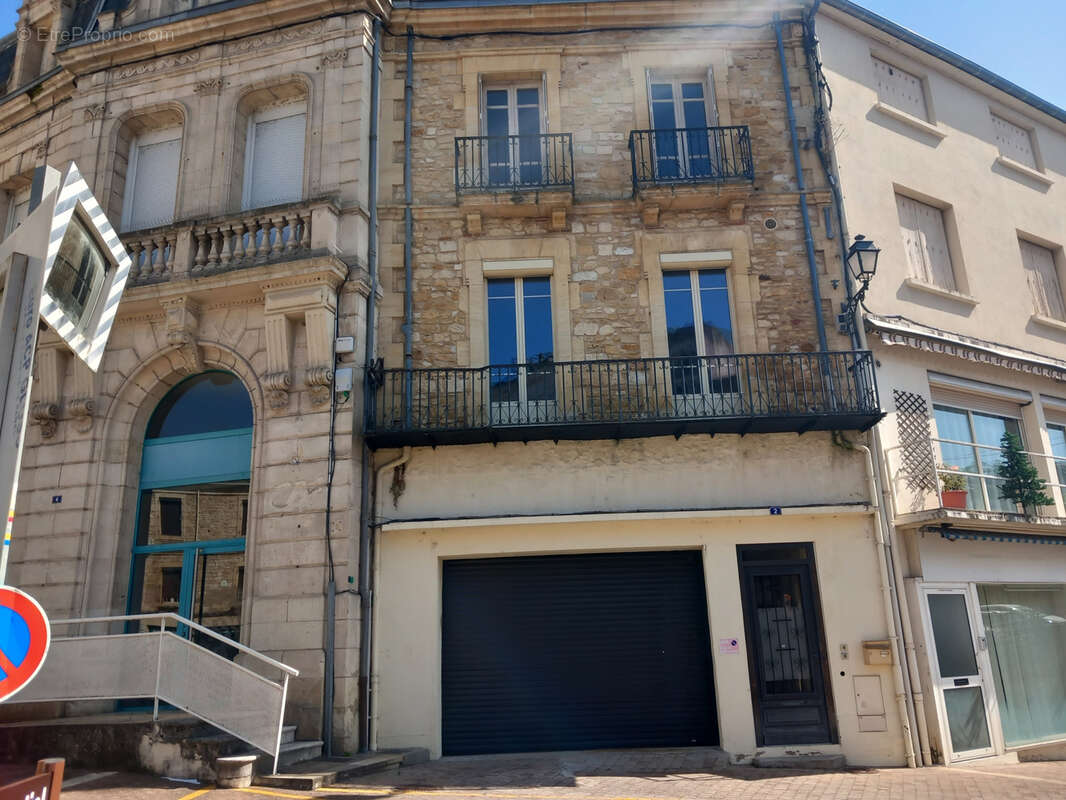 Appartement à FUMEL