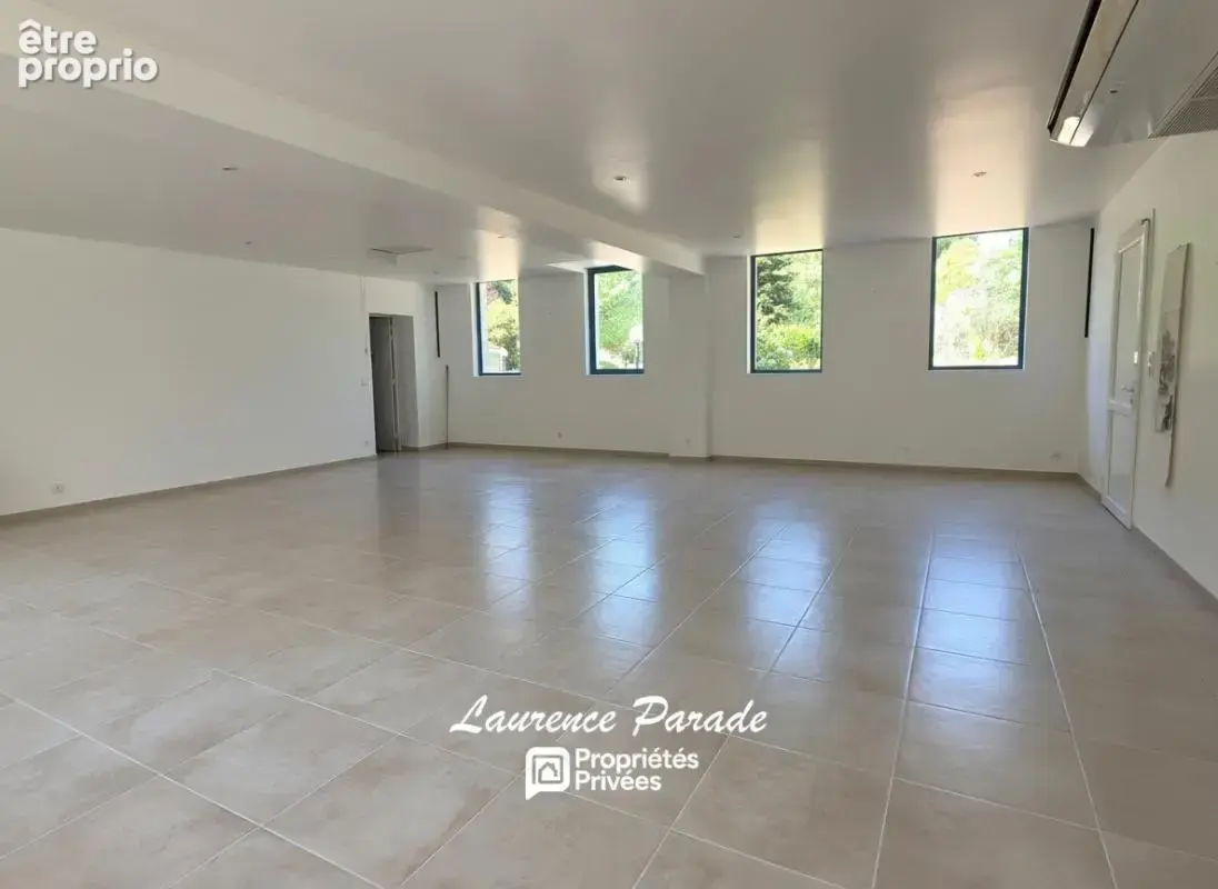 Propriété de caractère 348 m² de plain pied 1,8 hectares, piscine, garage, entre bordeaux et perigueux, a proximite de saint-émi - photo 14