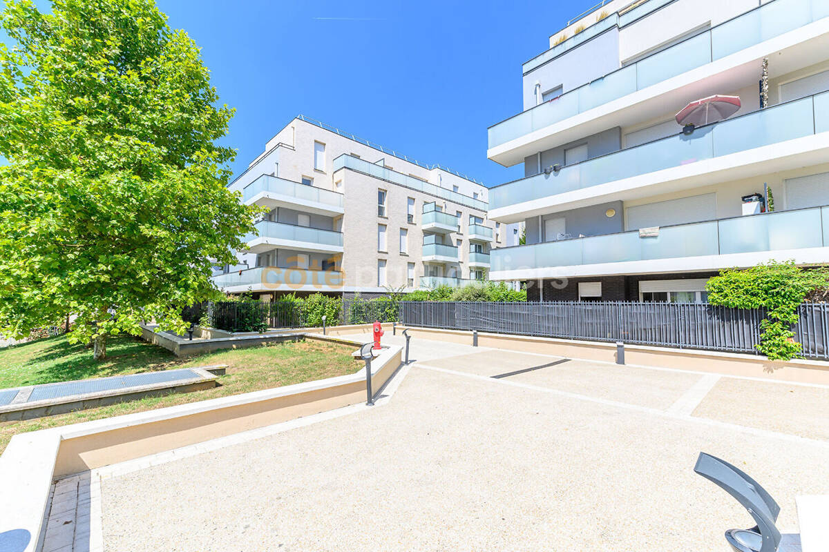 Appartement à THORIGNY-SUR-MARNE