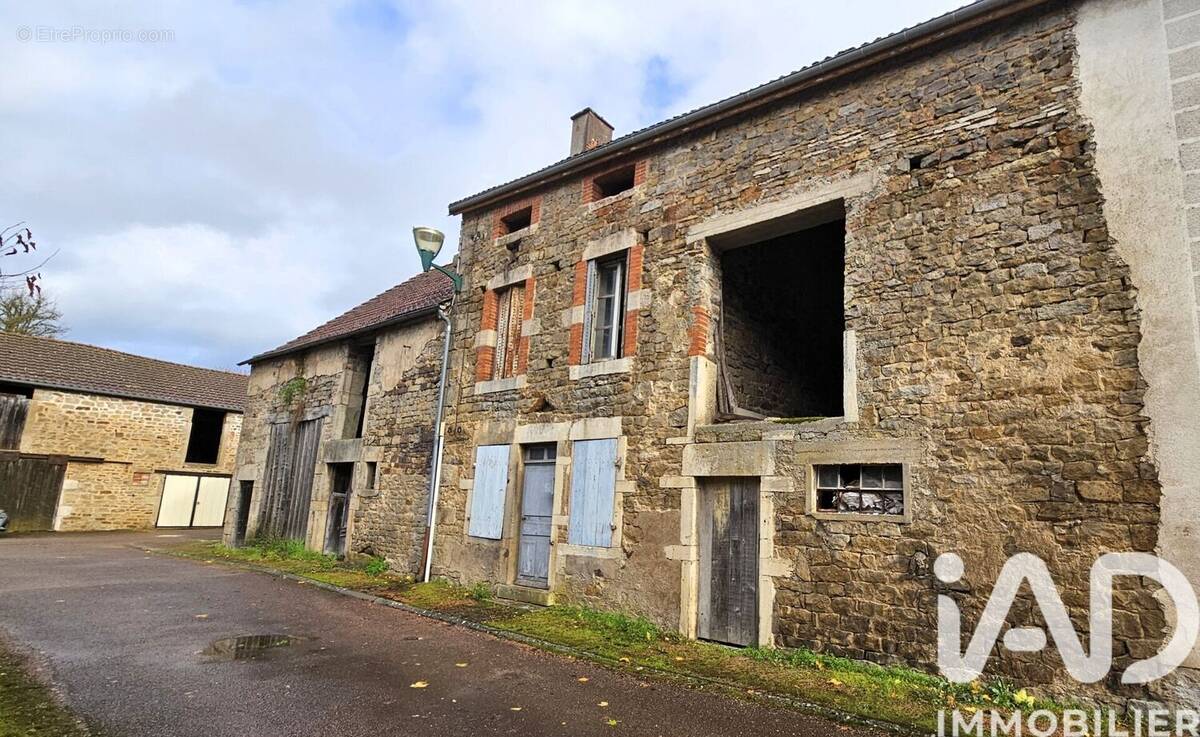 Photo 1 - Maison à LACANCHE