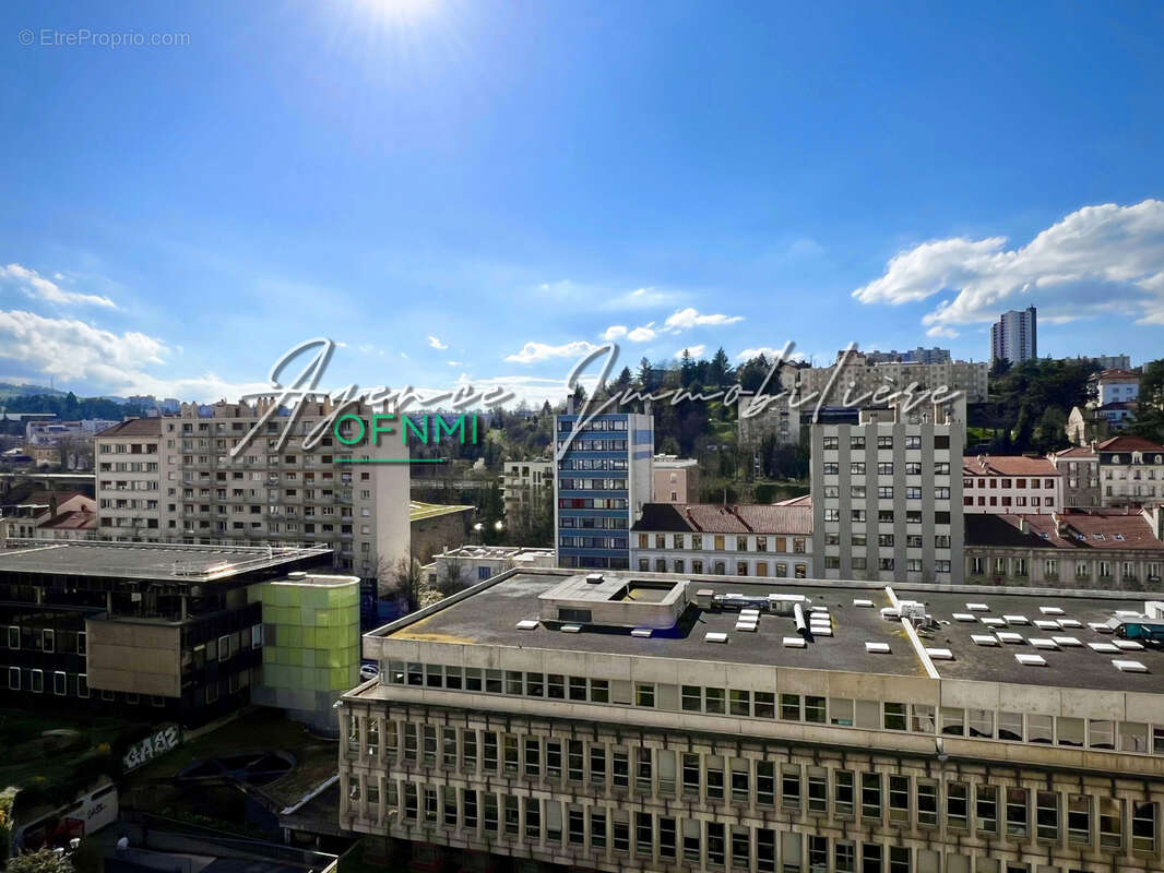 Appartement à SAINT-ETIENNE