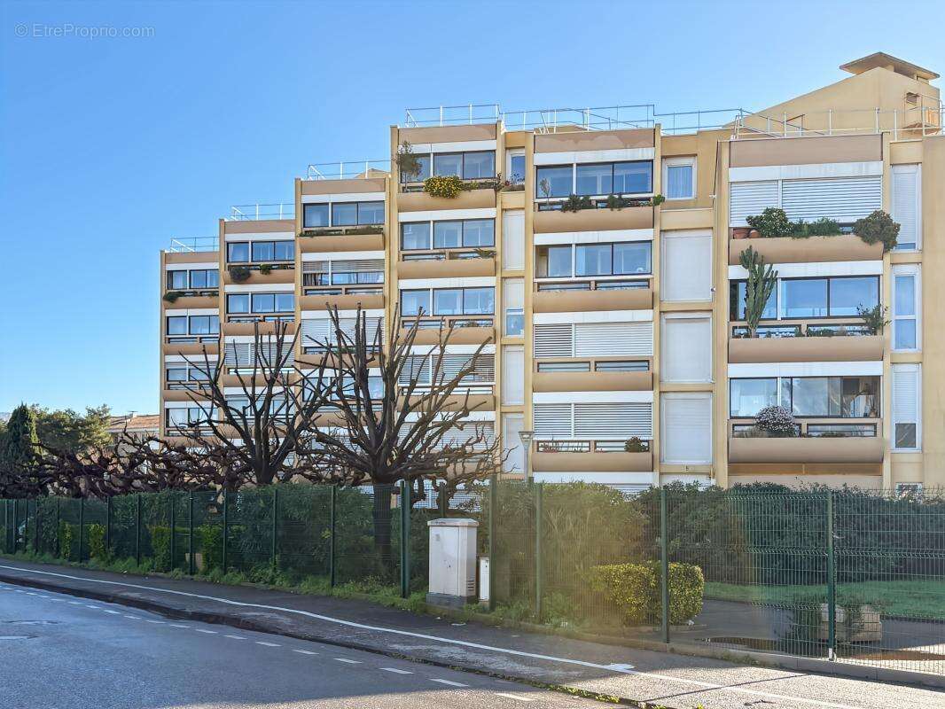 Appartement à MARSEILLE-9E