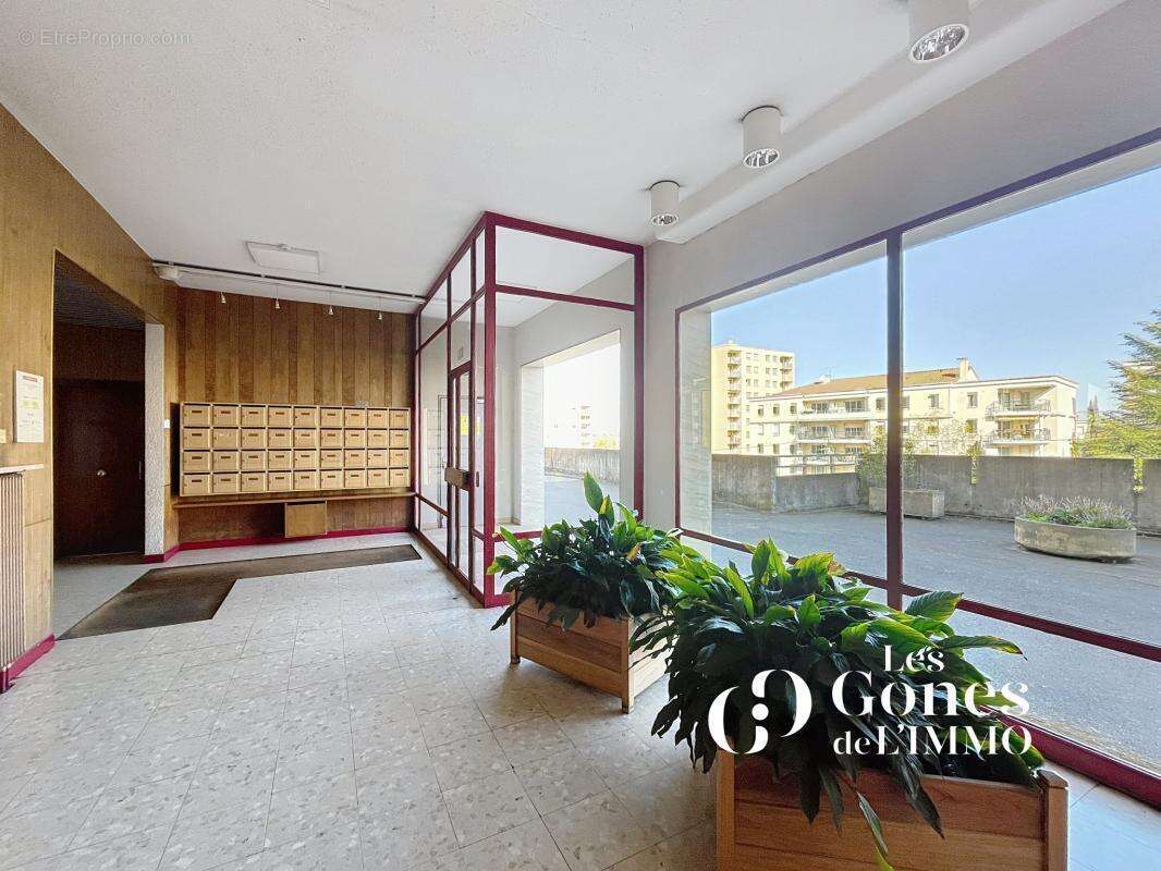 Appartement à LYON-5E