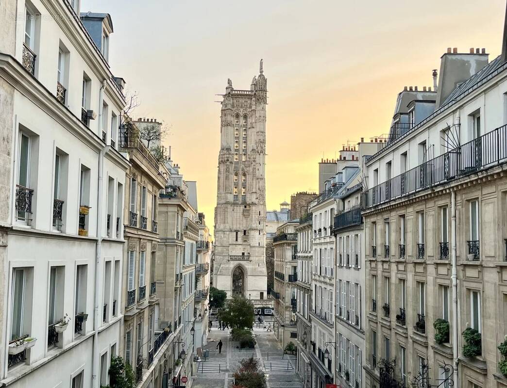 Appartement à PARIS-4E