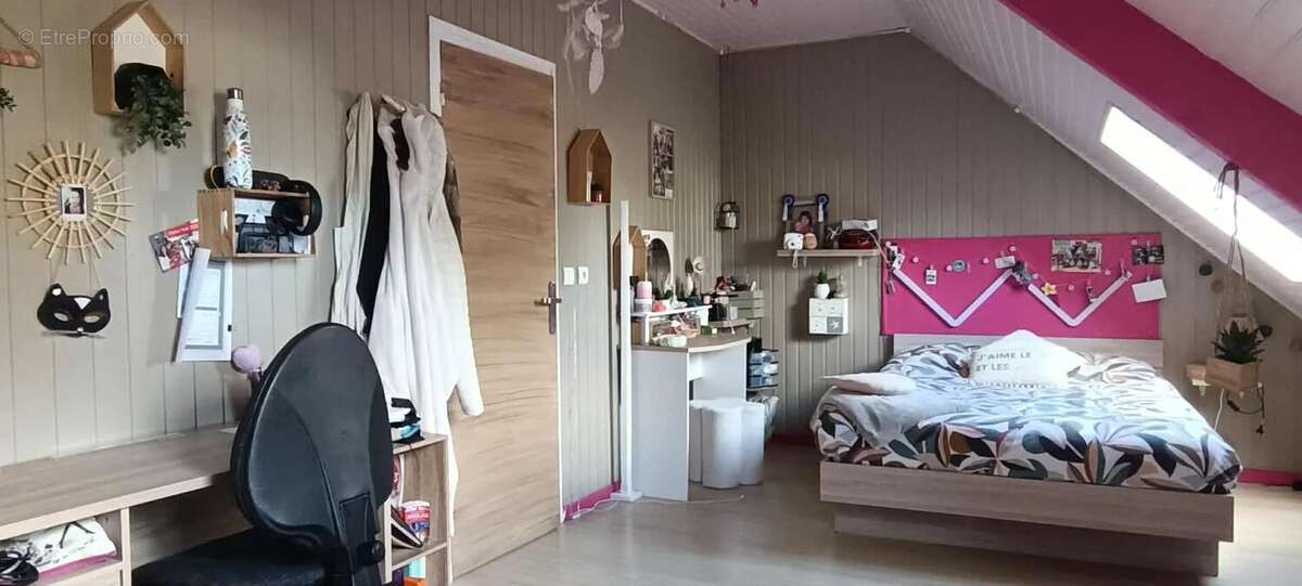 Maison à SAINT-THURIAU