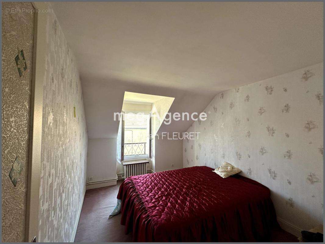 Maison à LE PECHEREAU