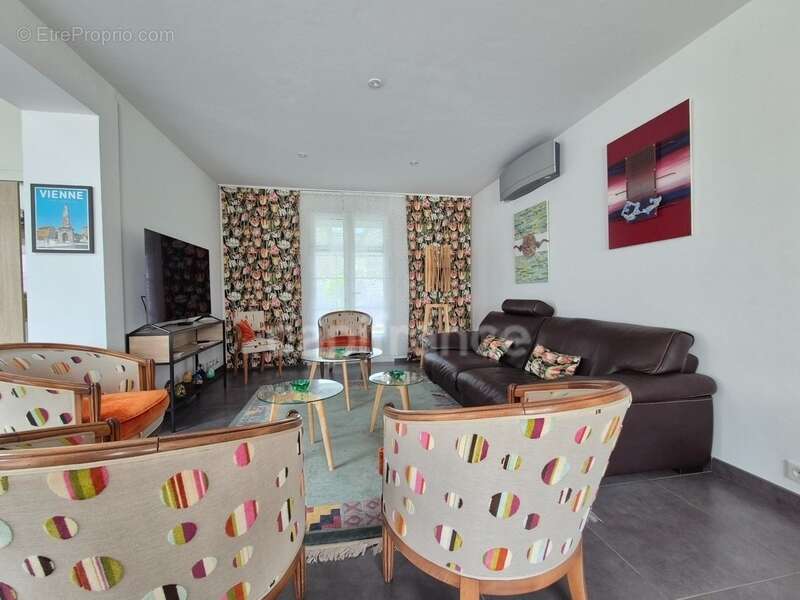 Maison à SAINT-GEORGES-DE-DIDONNE