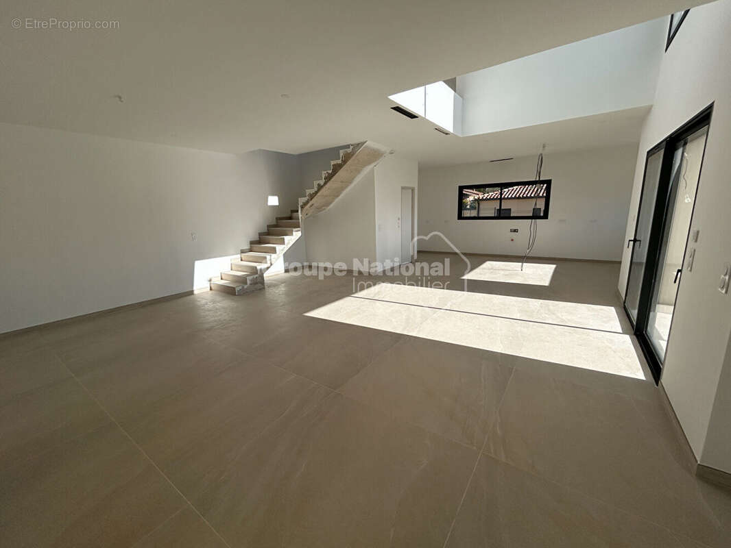 Maison à VAISON-LA-ROMAINE