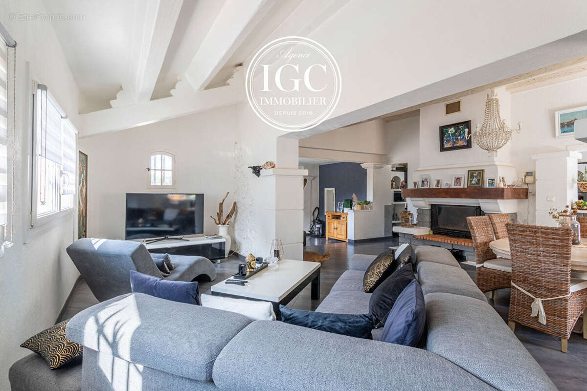 Maison à CARRY-LE-ROUET