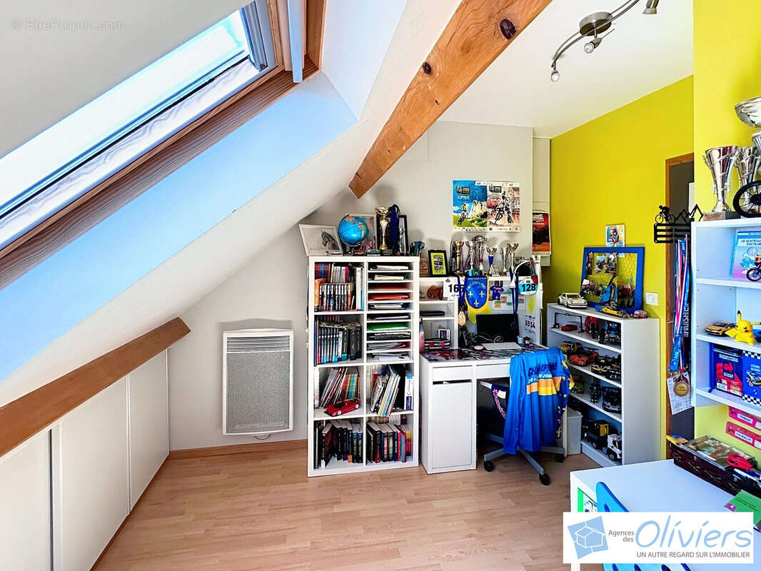 Appartement à VOISINS-LE-BRETONNEUX