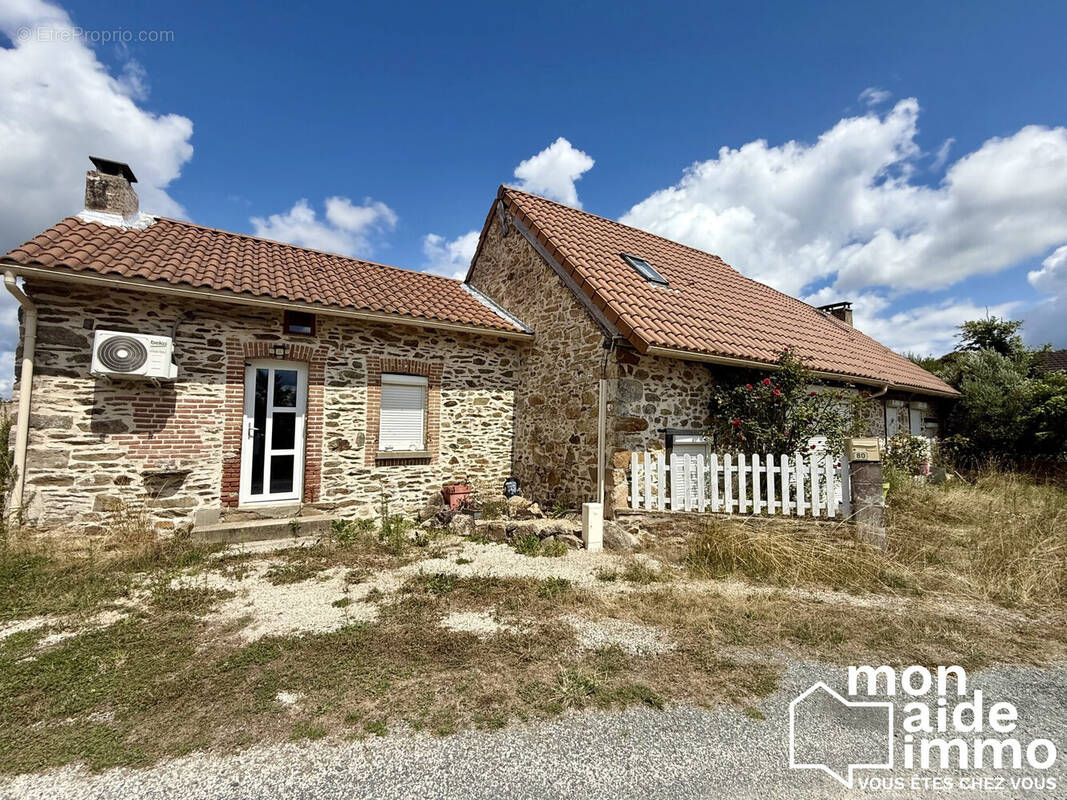 Maison à SAINT-PIERRE-DE-FRUGIE