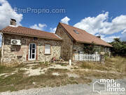 Maison à SAINT-PIERRE-DE-FRUGIE
