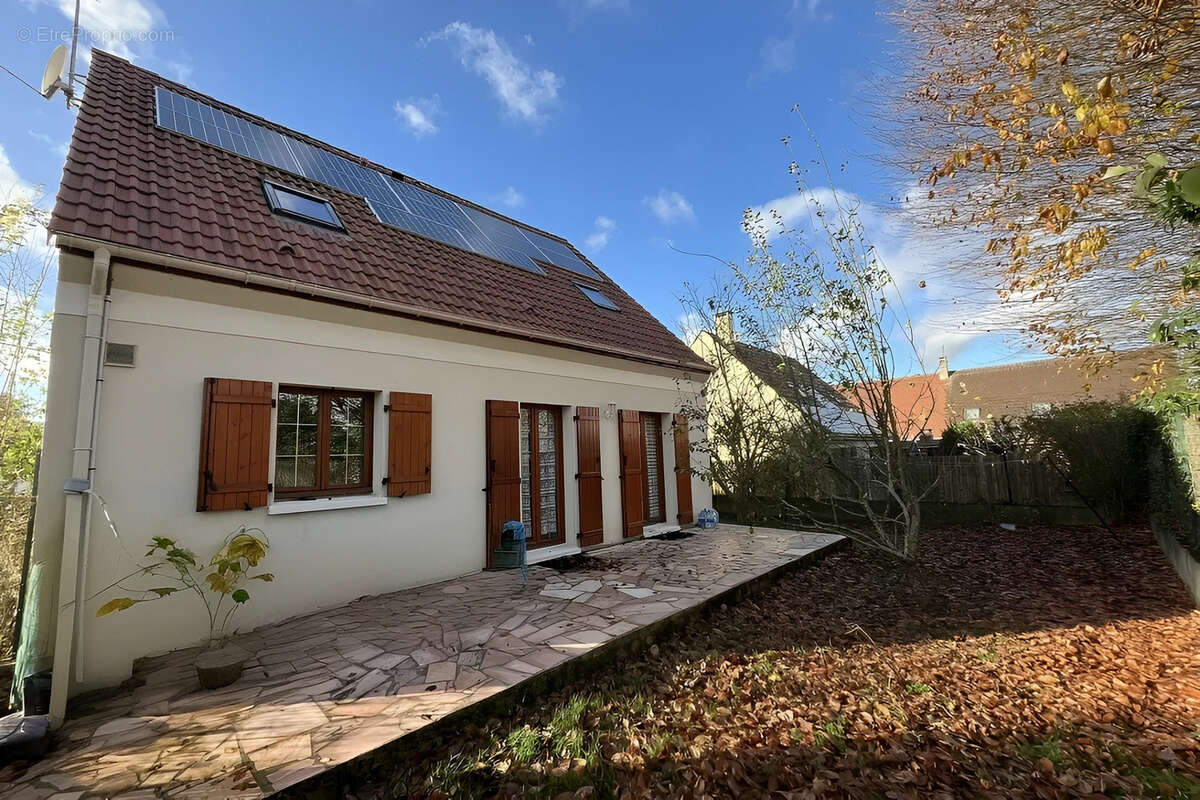 Maison à QUINCY-VOISINS