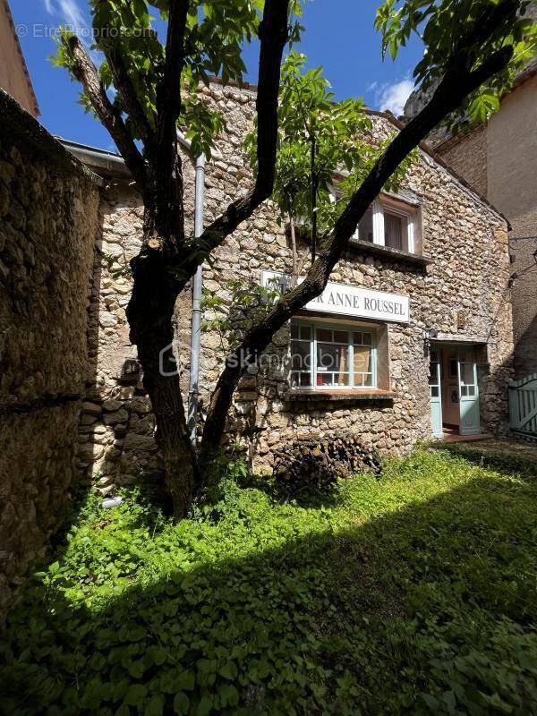 Maison à MOUSTIERS-SAINTE-MARIE