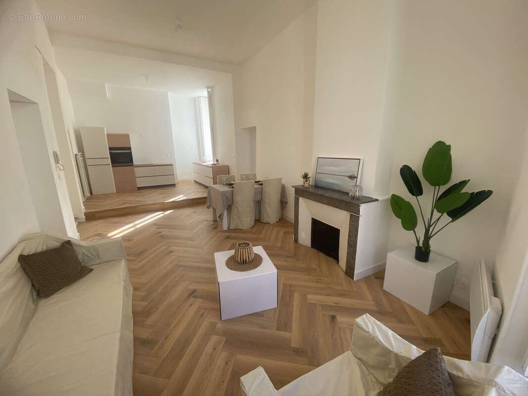 Appartement à NIMES