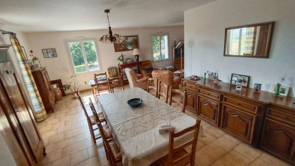 Maison de caractère avec magnifique vue sur la vallée de la Creuse - photo 3