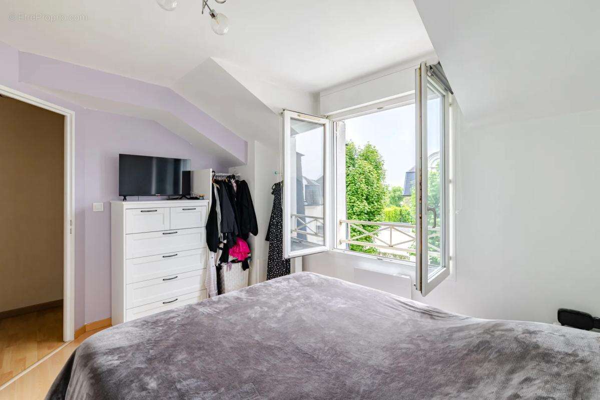Appartement à LOUVRES