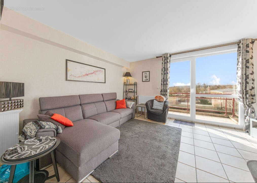Beau duplex T6 avec terrasse - Quartier Victor Hugo - Dijon - photo 3