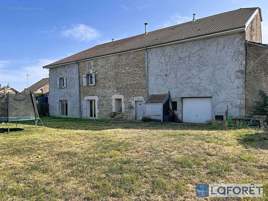 Maison Is-en-bassigny 5 pièce(s) 225,73 m2 - photo 17