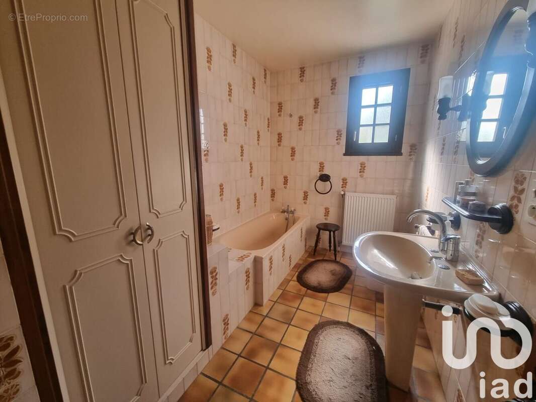 Photo 9 - Maison à GUEUGNON