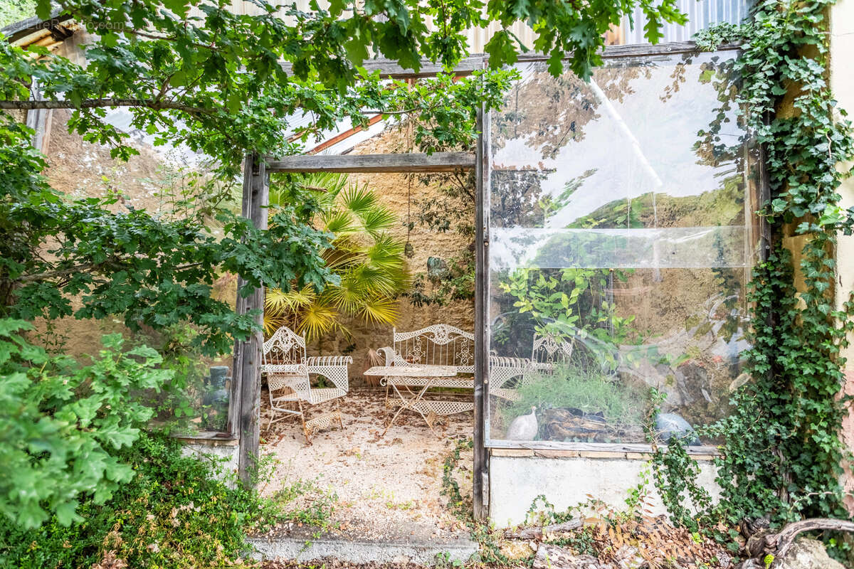 Maison à CHARLAS