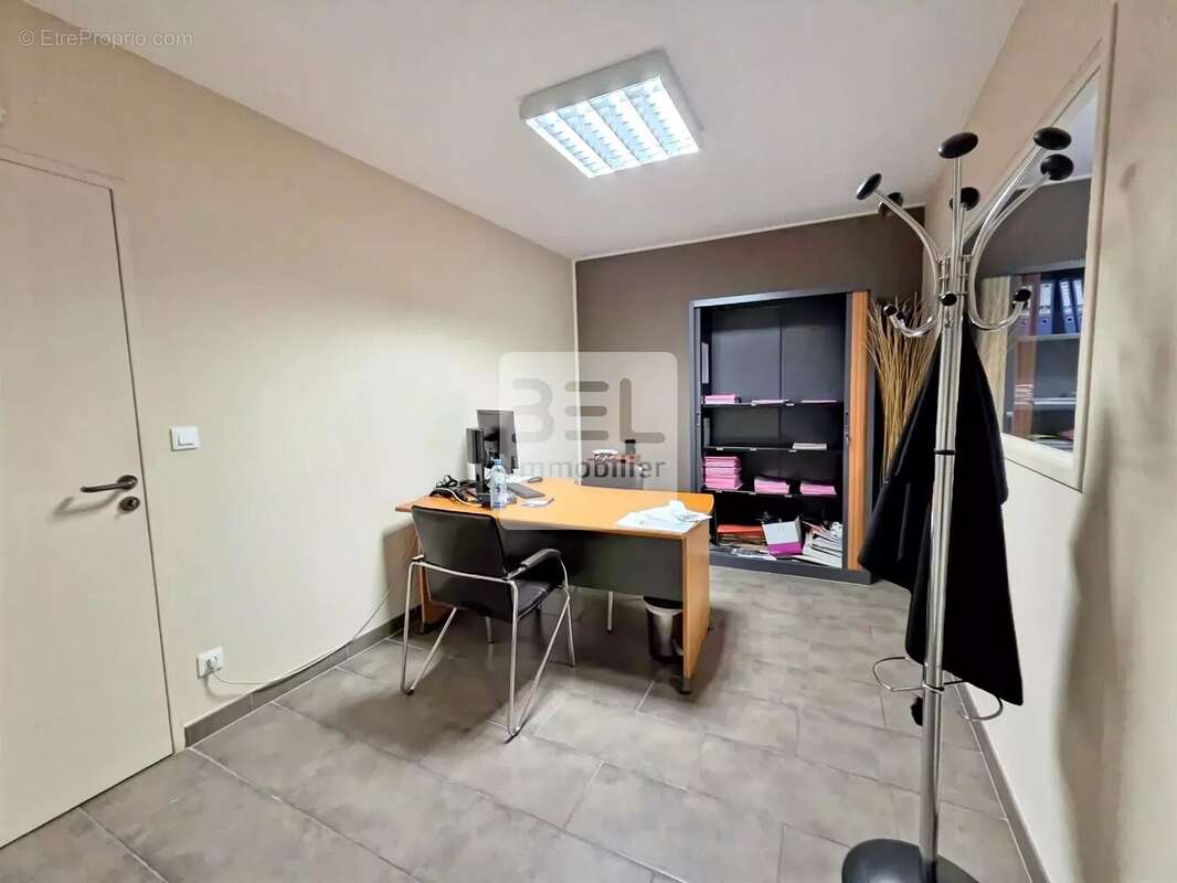 Appartement à BAGNOLS-SUR-CEZE