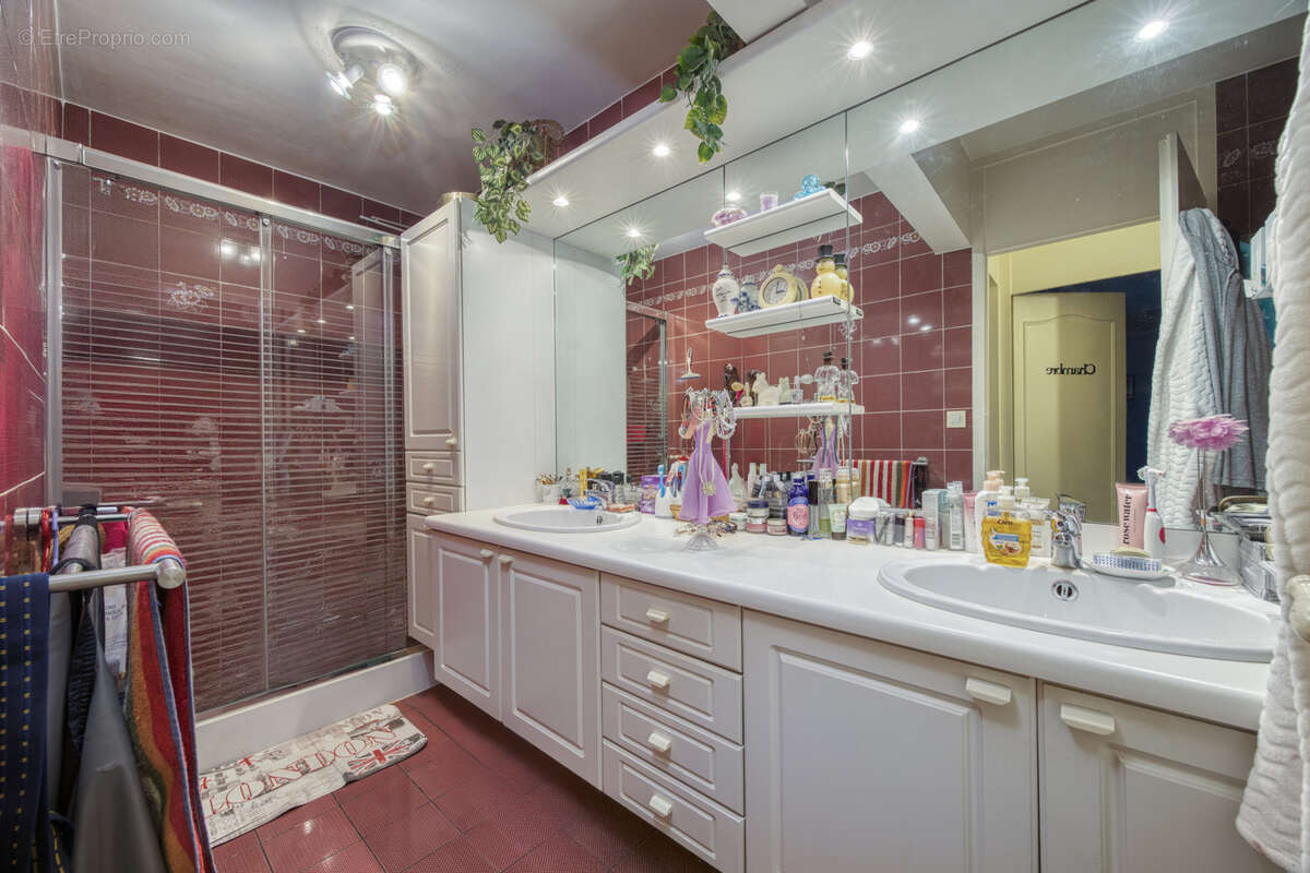 Appartement à CRAN-GEVRIER