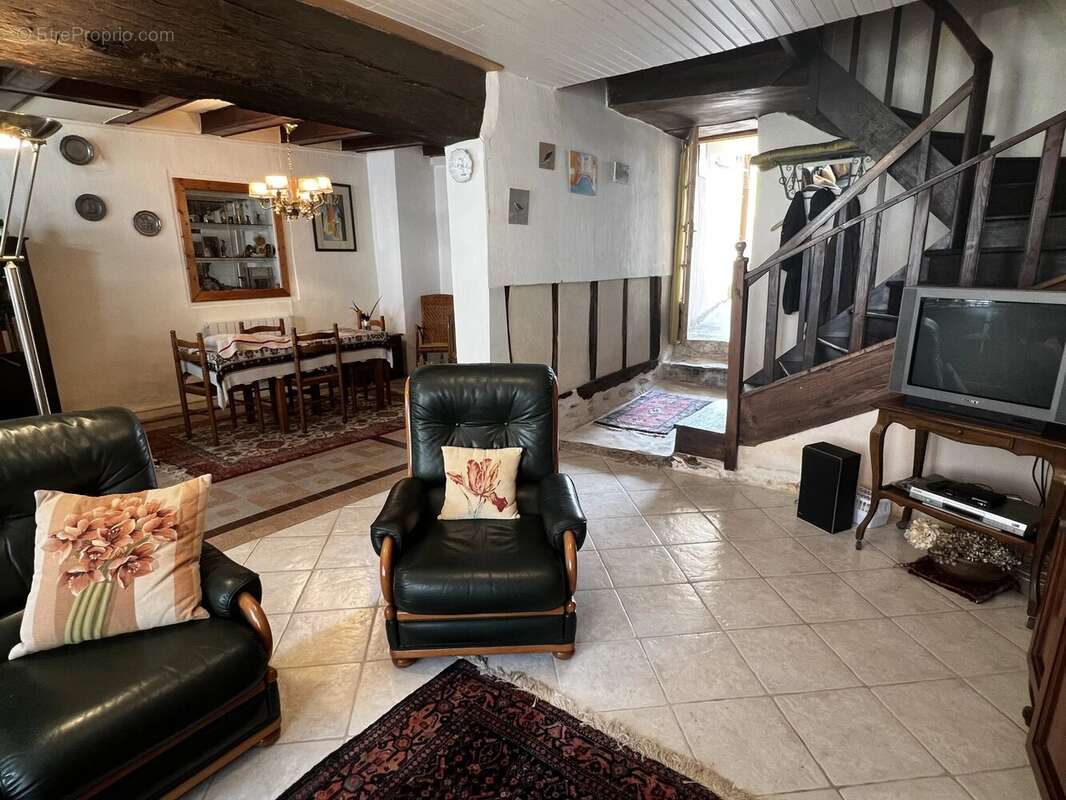 Maison à LE DORAT