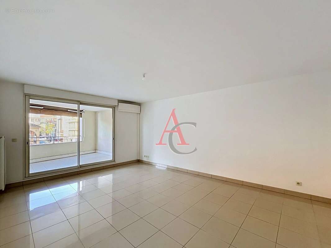 Appartement à CAGNES-SUR-MER