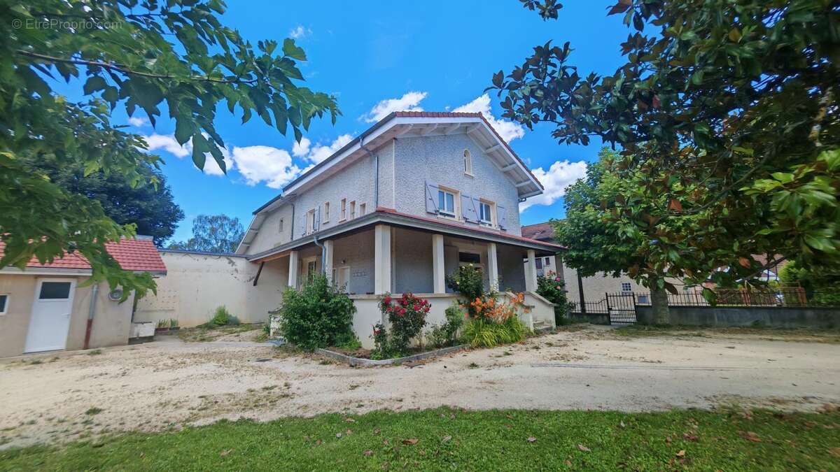 Maison 153 m² à Voiron  - photo 35