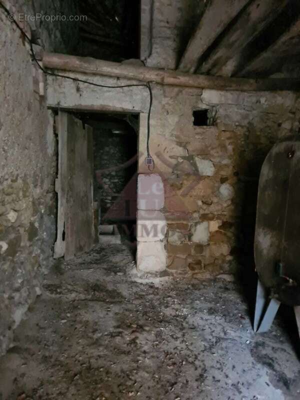 Maison à ALLEGRE-LES-FUMADES