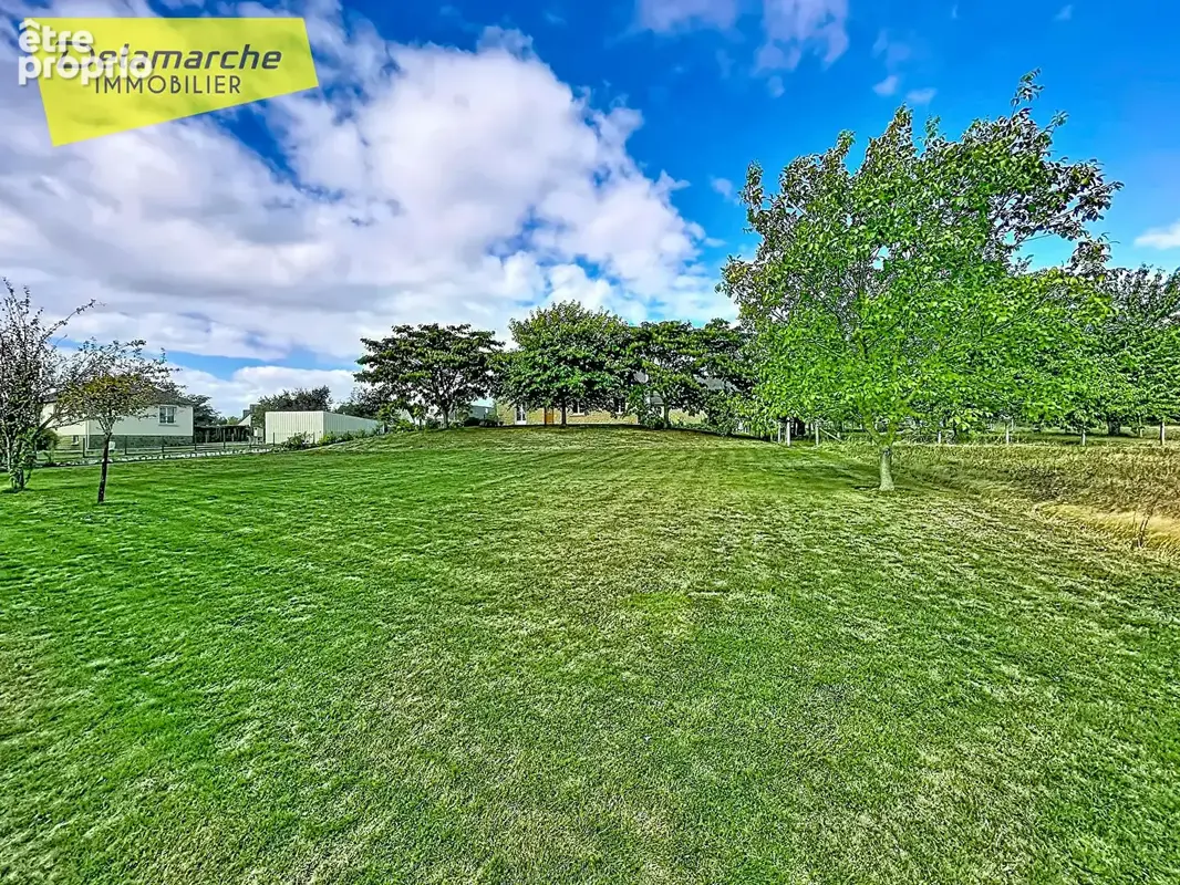 À vendre : maison à Grandparigny, 5 chambres, vie de plain-pied, sous-sol complet, dépendances et terrain constructible - photo 13