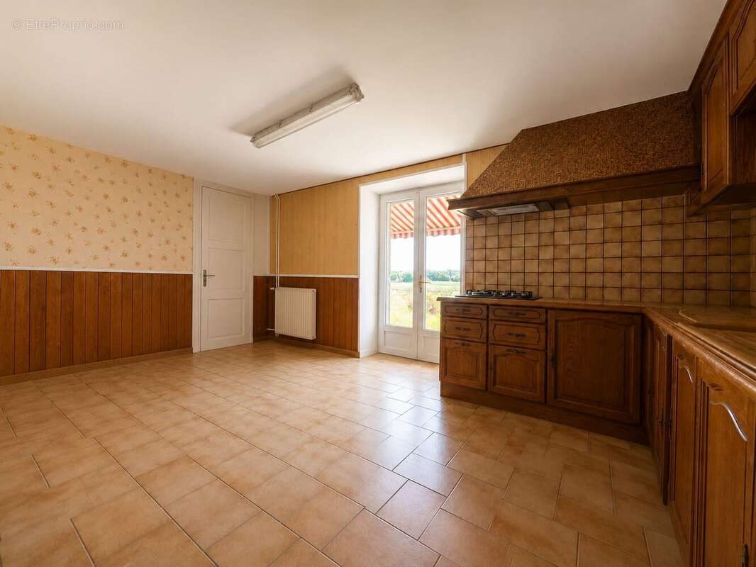 Maison 180 m² à Arraincourt  - photo 4
